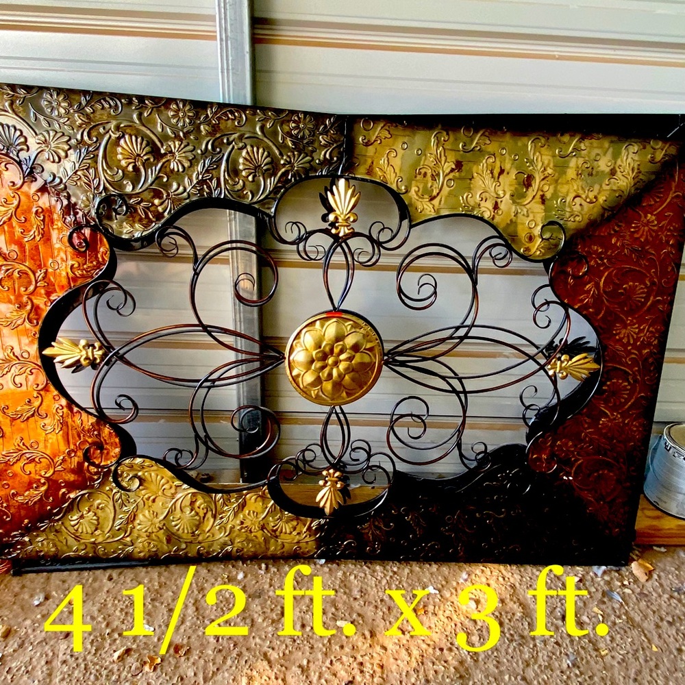 2 Metal Art wall pictures both exactly the same